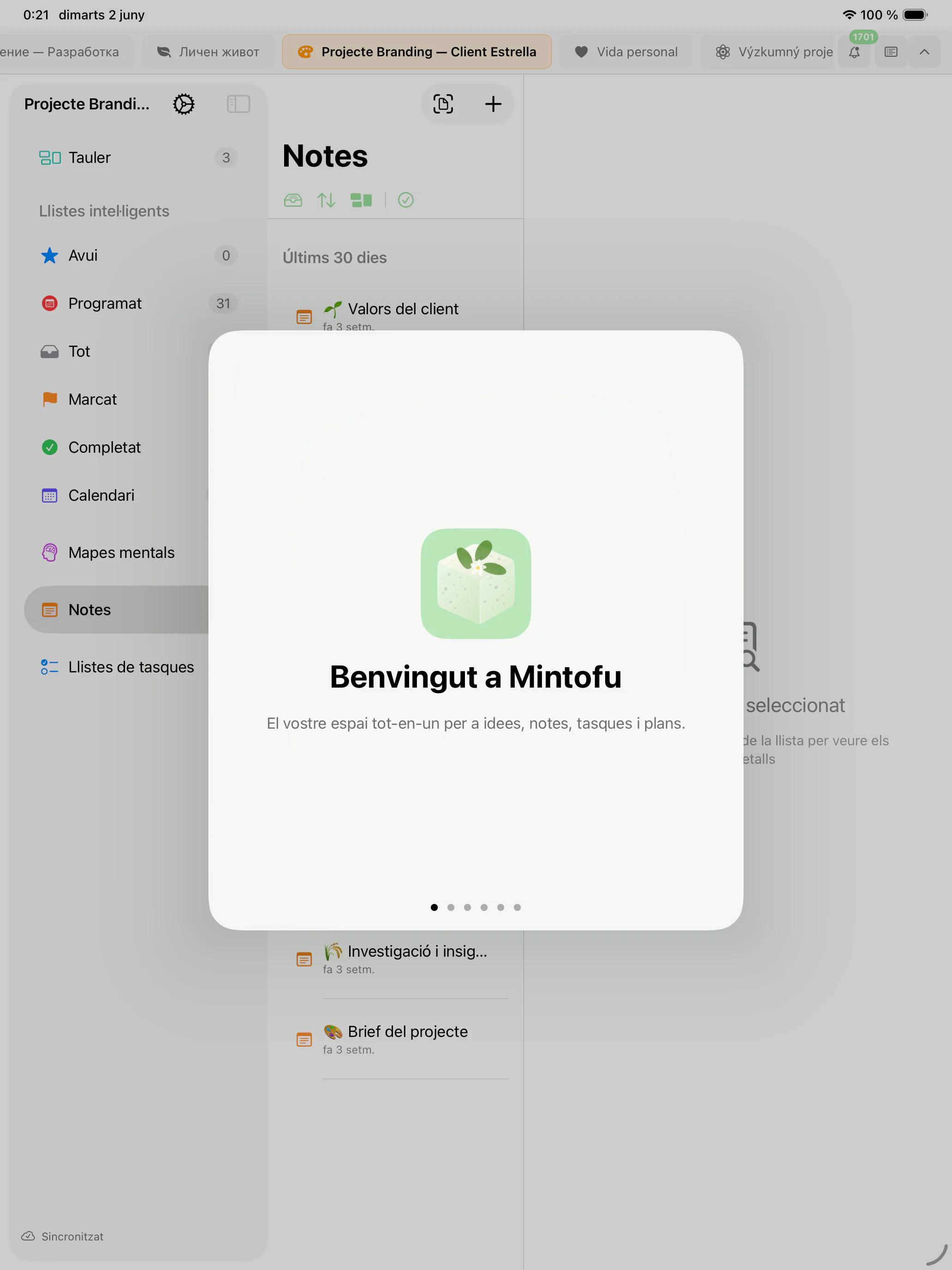 Mintofu mostrant el mateix contingut a iPhone, iPad i Mac alhora