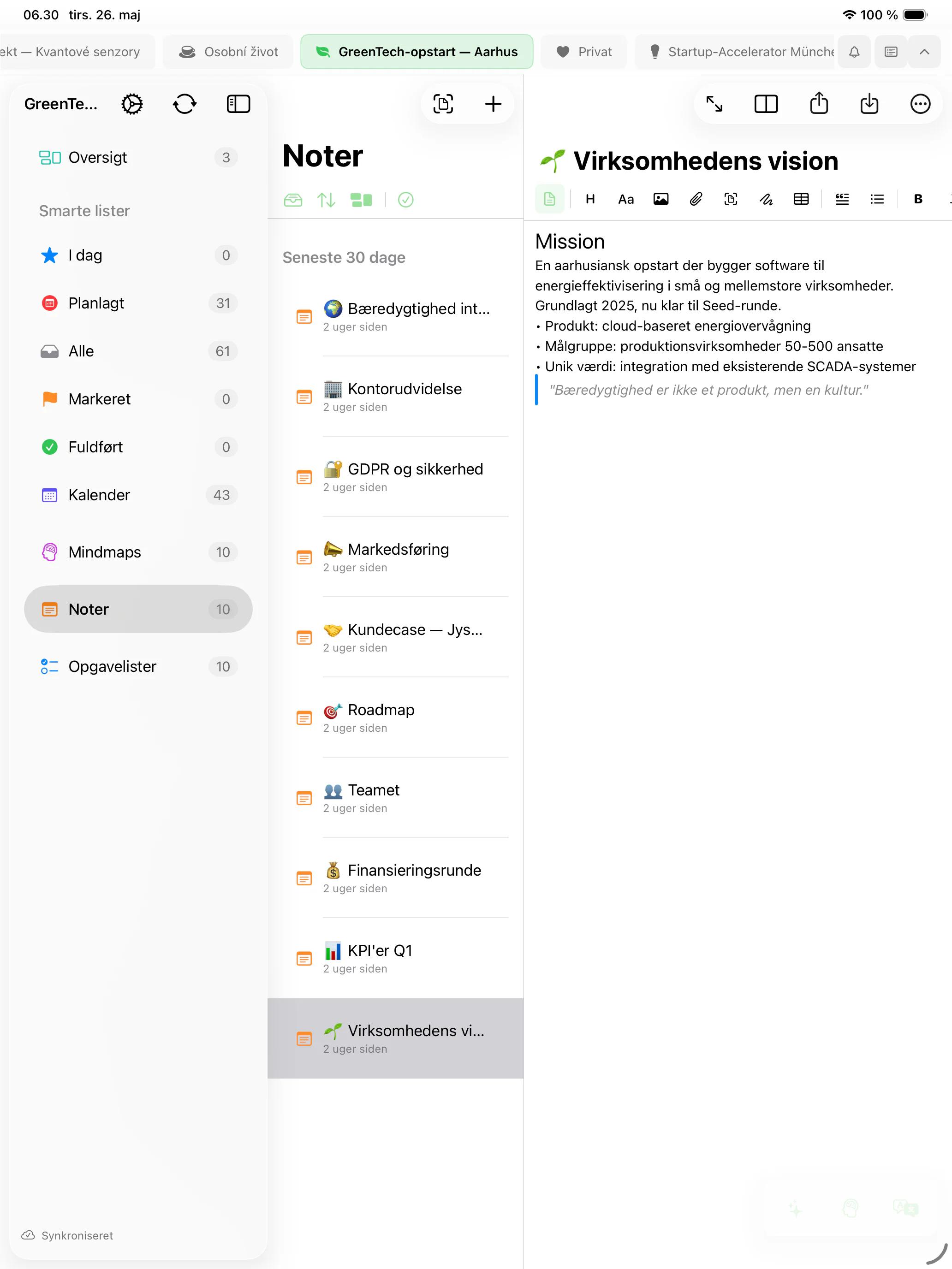 Mintofu kører på Mac, iPad og iPhone — viser noteeditoren, mindmap-lærredet og opgavelisten med prioriteringer