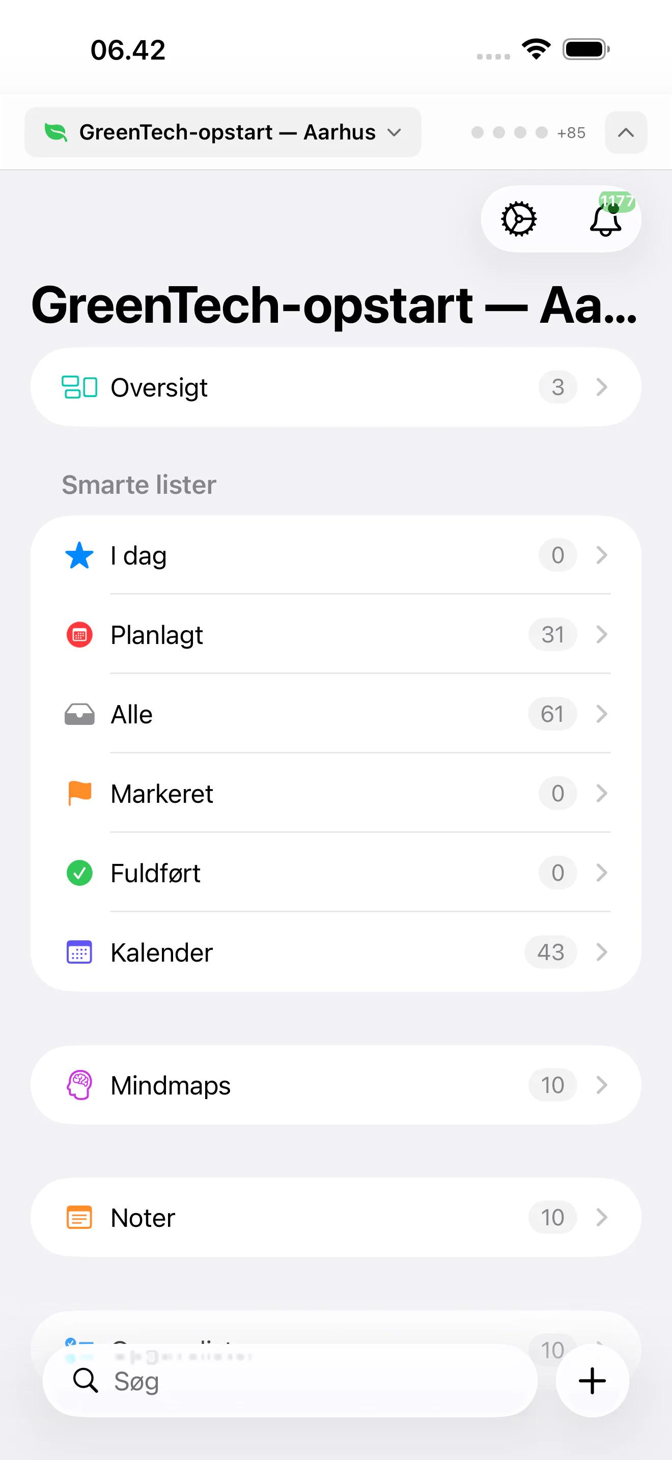Mintofu kører på Mac, iPad og iPhone — viser noteeditoren, mindmap-lærredet og opgavelisten med prioriteringer