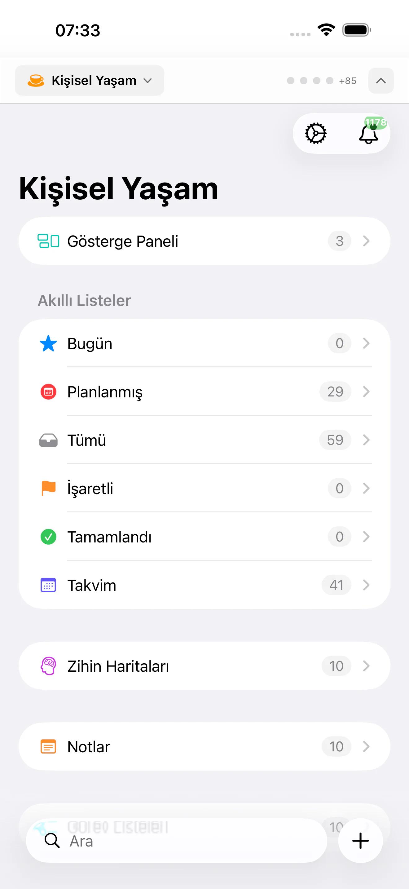 Mintofu, Mac, iPad ve iPhone'da çalışırken — not düzenleyiciyi, zihin haritası tuvalini ve önceliklerle birlikte görev listesini gösteriyor
